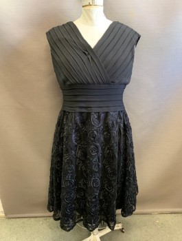 ADRIANNA PAPELL, Black, Polyester, Solid, Swirl , Sleeveless, Stretchy Pleated Fabric at Top, Skirt is Sheer Net with Swirled Appliques, Surplice Neck, Knee Length, Invisible Zipper in Back