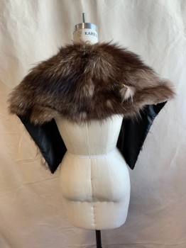 Womens, Fur Stole, N/L, Lt Brown, Cream, Fur, Heathered, Solid, O/S, Light and Dark Brown Fur with Cream Tips *Fur is Coming Out on Back Right Side, Fur is Coming Off and Worn in Several Places*