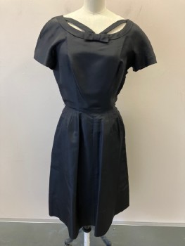 Womens, Cocktail Dress, LEONARD ARKIN, Black, Silk, Solid, W.24, B34, S/S, Scoop Neck, With CF 2 Bow Detail See Photo, Darts At Skirt . Side Zipper