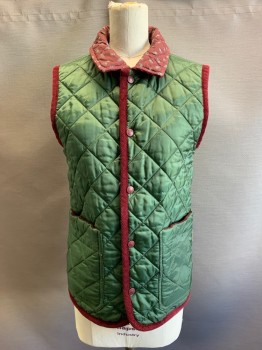 LAVENHAM, Olive Green, Polyester, Reversible, Quilted, C.A., Button Front, Corduroy Trim  Side 2: Burgundy, Yellow Paisley