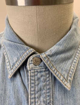 LEVI'S, Denim Blue, Lt Blue, Cotton, Solid, Light Chambray, Long Sleeve Button Front, Collar Attached, 2 Patch Pockets