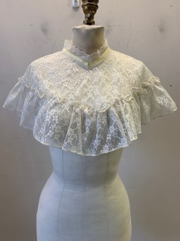 Womens, 1970s Vintage, Piece 2, Lorrie Deo, Yellow, Off White, Cotton, Floral, OS, Full Lace Collar, Yellow V Trim Around the Neck,