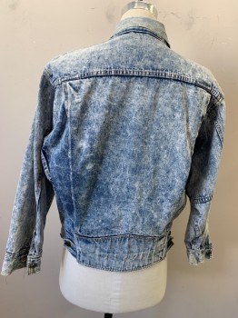 Mens, Jean Jacket, EAST WEST, Lt Blue, White, Cotton, Mottled, Acid Wash, M, Denim Jean Jacket, Button Front, 2 Flap Pocket, 2 Pockets on Seams, Wide Armseye, Box Pleat Back, Wide Back Waistband, with Button Tabs, Clean with a Little Aging, One Rust Spot
