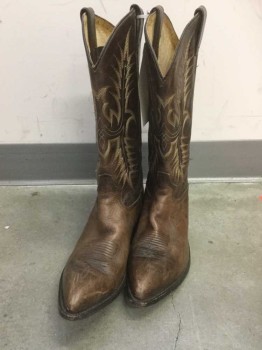 Mens, Cowboy Boots , TONY LAMA, Brown, Lt Brown, Yellow, White, Leather, Abstract , 10, Brown Leather with Light Brown/Yellow/White Embroidery, Pointed Toe, 1.5" Heel