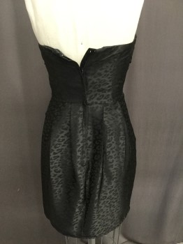H&M, Black, Polyester, Elastane, Animal Print, Black with Ghost Cheetah Print, Strapless, V Bust, Rouched Twisted Bodice, Cross Over Pleated Skirt, Short,