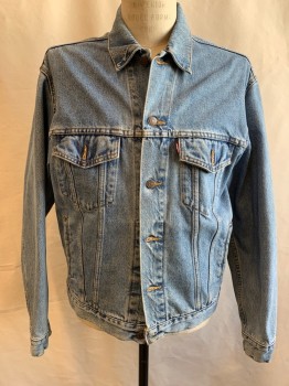 Mens, Jean Jacket, LEVI'S, Lt Blue, Cotton, Solid, M, Button Front, Collar Attached, 4 Pockets, Long Sleeves, Button Cuff, American Flag Painted on Back