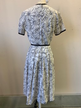 NO LABEL, White, Black, Gray, Polyester, Floral, S/S, Crew Neck, 4 Front Buttons, Pleated Skirt, Back Zipper, with Black Waist Tie