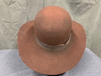 N/L, Dk Brown, Wool, Solid, Round Crown, Flat Wide Brim, Faille Hat Band, Bras Square Buckle, Aged/Distressed, 1600's