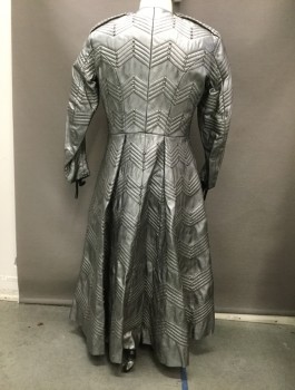 Mens, Coat, MTO, Silver, Leather, Metallic/Metal, Solid, Chevron, C40, V-neck, Hook & Eyes Front Closure, Almost Floor Length, Long Sleeves, with Elastic Finger Stirrups, Shoulder Pads, Stitched and Pleated Epaulets, Horizontal  Zigzag Quilting and Metal Studs, Polyester Satin Lining, Soldiers, Guards, Ottoman, Multiple