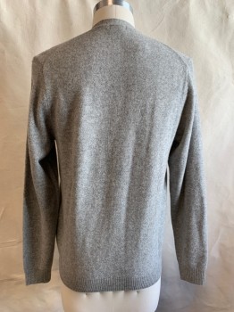 Mens, Cardigan Sweater, UNIQLO, Gray, Wool, S, V-N, Single Breasted, Button Front, 5 Buttons, 2 Pockets, Ribbed Cuffs & Waist