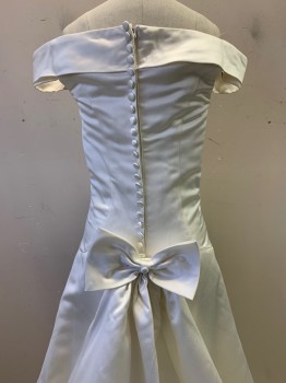 Womens, Wedding Gown, NO LABEL, Pearl White, Polyester, Solid, 4, Off The Shoulders, High Low Design, Decorative Back Buttons, Zipper Back, Detachable Train With Bow, Made To Order,