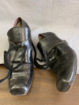 Mens, Historical Fiction Shoes , NL, Black, Leather, Solid, 9, 2 Inch Heel, 2 Piece Body, 2 Straps to Be Tied Together with Lace