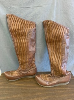 Mens, Historical Fiction Boots , MTO, Chestnut Brown, Dk Brown, Leather, Straw, 11.5, Made To Order, Pull On, Pointed Toe with Curve, Woven Raffia,