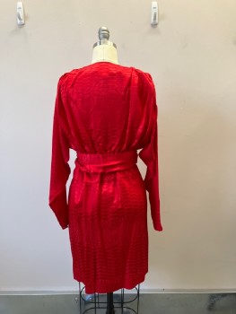 Womens, 1980s Vintage, Top, SILK STUDIO, Red, Silk, Abstract , Dots, W:26, B:32, H:36, Jacquard, Pull On, Keyhole Front Neck Opening with Self Covered Button, CN, Long Dolman-like Set In Sleeves with Button At Wrist, Smocked Shoulder Seams, Elastic Waistband,