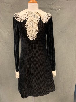 POLLY PECK, Black, White, Cotton, Polyester, Plaid - Tattersall, White Collar with  Trim Attached, White Lace Jabot,White Cuffs with Trim. Long Sleeves,  Lined , Zipper Back( Trim Has Areas Where It is Damaged and Discolored)