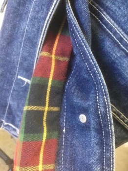 JONES NEW YORK, Denim Blue, Rayon, Cotton, Solid, Medium Blue Denim, White Top Stitching, 6 Button Front, Collar Attached, 4 Patch Pockets, Oversized Fit, Lining is Red/Navy/Green Plaid Flannel,