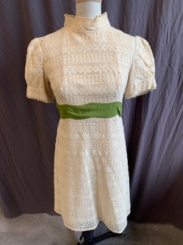 N/L, Beige, Olive Green, Cotton, Polyester, Floral, Color Blocking, Beige Floral Horizontal Lace with Beige Lining, Mock Collar Attached, Short Sleeves, Zip Back, Olive 2 Tiers 2" Under Bust line Band Front Connected with Self Big Bow,  Gather Drape Overlay Back Center Skirt, Hook Back (1st Upper Hook-not There)   & Zip Back, Beige & Gold Lining