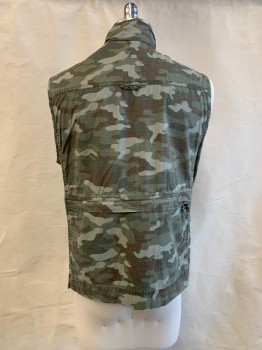 Mens, Wilderness Vest, OUTDOOR LIFE, Olive Green, Lt Gray, Brown, Cotton, Camouflage, S, Stand Collar, Zip Front, 4 Pockets at Front, 1 Large Pocket at Lower Back
