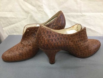 Womens, Shoes, FERRAGAMO, Brown, Brown, Leather, Reptile/Snakeskin, 8.5, 3" Heel Pump, Lace Up, Excellent Condition, Real Snake