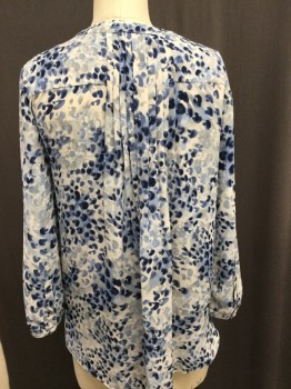 NYDJ, White, Gray, Navy Blue, Lt Blue, Polyester, Abstract , Crew Neck, 3/4 Sleeves, 1/2 Button Front, Slit Pocket, Abstract Half Circle Print, Pleated Back Yolk