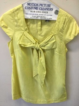 Womens, Top, H&M, Lt Yellow, Silk, Cotton, Solid, 2, Scoop Neck Cap Sleeve, Self Bow Tie Front, Center Back Button 1/4 Placket