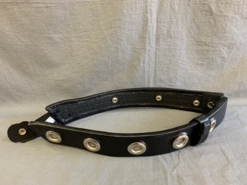 NL, Black, Leather, Large Silver Grommets with Metal Mesh, 1 Keeper, Velcro Straps, *Closure Buttons are Not Opposite, Do Not Close