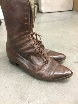 Womens, Boots 1890s-1910s, N/L, Brown, Leather, Solid, 8, Ankle Boots, Pointed Cap Toe with Hole Punch Detail, Lace Up, 1" Heel