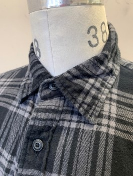 UNIQLO, Black, Gray, Cotton, Plaid, Flannel, Long Sleeves, Button Front, Collar Attached, 1 Patch Pocket, Multiples