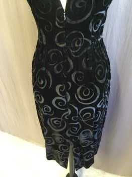 Womens, Cocktail Dress, LIZ CLAIBORNE, Black, Acetate, Rayon, Abstract , 24, 32, Black Velvet, Abstract, Mandrin Collar Attached with 2 Button at Back Neck,  Sleeveless, 2 Pockets, Cutout Triangle Back with Zip Back, Split Center Bottom, NO BELT