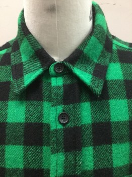 Mens, Casual Shirt, L.L.BEAN, Green, Black, Wool, Nylon, Check , L, Green and Black Buffalo Check, Heavy Wooly Texture, Long Sleeve Button Front, Collar Attached, 2 Pockets with Button Flap Closures, **Triples**