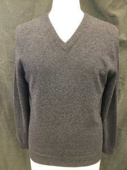 Mens, Pullover Sweater, THE MEN'S STORE, Charcoal Gray, Cashmere, Heathered, M, Charcoal/Navy Heathered, Ribbed Knit V-neck, Long Sleeves, Ribbed Knit Cuff/Waistband  *Hole Back Right Shoulder Seam