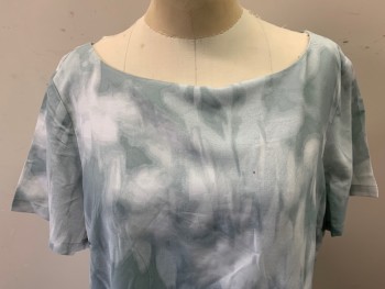 Womens, Top, BANANA REPUBLIC, Blue-Gray, White, Polyester, Abstract , Floral, M, Short Sleeves, Bateau/Boat Neck, 3 Pleats at Left Hip, Speck of Blood Left Bust See Detail Photo,