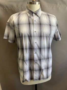 Mens, Casual Shirt, CALVIN KLEIN, White, Gray, Lt Gray, Poly/Cotton, Plaid, XL, Short Sleeves, Button Front, 7 Buttons, Button Down Collar **Small Stain on Back