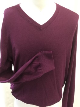 Mens, Pullover Sweater, BANANA REPUBLIC, Plum Purple, Silk, Cotton, Solid, L, V-neck, Long Sleeves, Rib Knit Neck, Hem ,and Cuffs