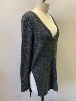 Womens, Pullover Sweater, ASTR, Gray, Polyester, Rayon, Solid, XS, Knit, L/S, Deep V-Neck, Tunic Length with High Slits at Side Seam Hem