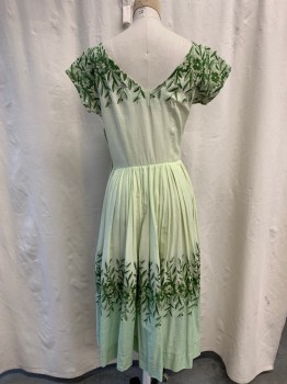 KERRY BROOKE, Lt Green, Cotton, Synthetic, Green & Beige Floral Embroidery, Boat Neckline, Cap Sleeve, A-Line,, Pleated Skirt, V-back, Zip Side
(Light Brown Stains on Skirt)