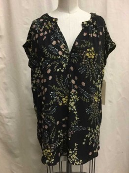 Womens, Top, PHILOSOPHY, Black, Green, Brown, Pink, Blue, Polyester, Floral, M, Black with Green/brown/pink/blue/white Floral Print, V-neck, Cuffed Cap Sleeves,