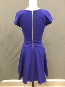 DVF, Violet Purple, Viscose, Polyester, Solid, Scoop Neck, Raglan Short Sleeves, Zip Back, Rounded Waist, Circle Skirt, Knee Length