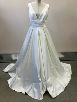 DAVID'S BRIDAL, Pearl White, Polyester, Solid, Low V Neckline, Sleeveless, Ruched Waist Band, Pleated, Side Pockets, Back Zip,