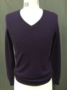 Mens, Pullover Sweater, C By BLOOMINGDALES, Plum Purple, Cashmere, Solid, S, Plum Flat Knit, V-neck, Long Sleeves,