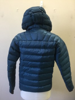 Mens, Casual Jacket, RAB, Dk Blue, Mustard Yellow, Polyamide, Solid, S, Puffer Jacket, Zip Front, Outside is Dark Blue, Inside is Electric Mustard, Hooded, 2 Zip Pockets **Has a Stain in Front