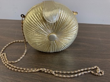 NL, Gold, Lurex, Solid, Round, Pleated Fabric with Self Coverred Btn Center, Magnetic Snap Closure, Long Gold Chain Strap