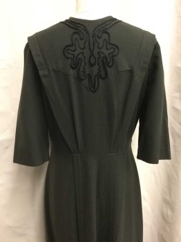 NO LABEL, Olive Green, Wool, Solid, Short Sleeve,  Button Front, Collarless, Black Embroidery At Neck/Upper Back, Hem Below Knee,