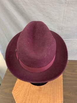GOORIN BROS, Plum Purple, Wool, Solid, Wool Felt, Plum Gross Grain Ribbon Hat Band, Pewter Logo Button,